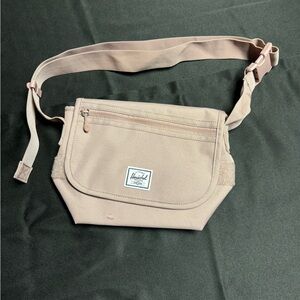 Herschel Supply Co. Grade Mini Messenger Bag